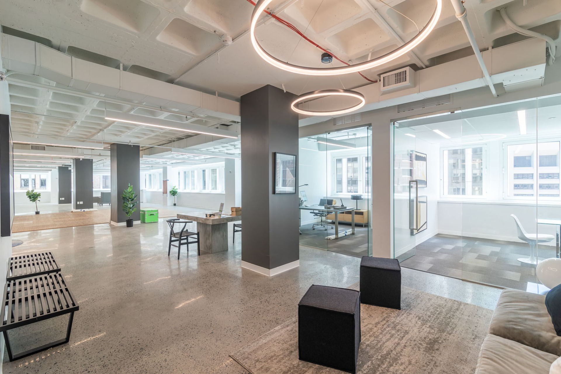 A Classic Renewed: A Flexible Office Space